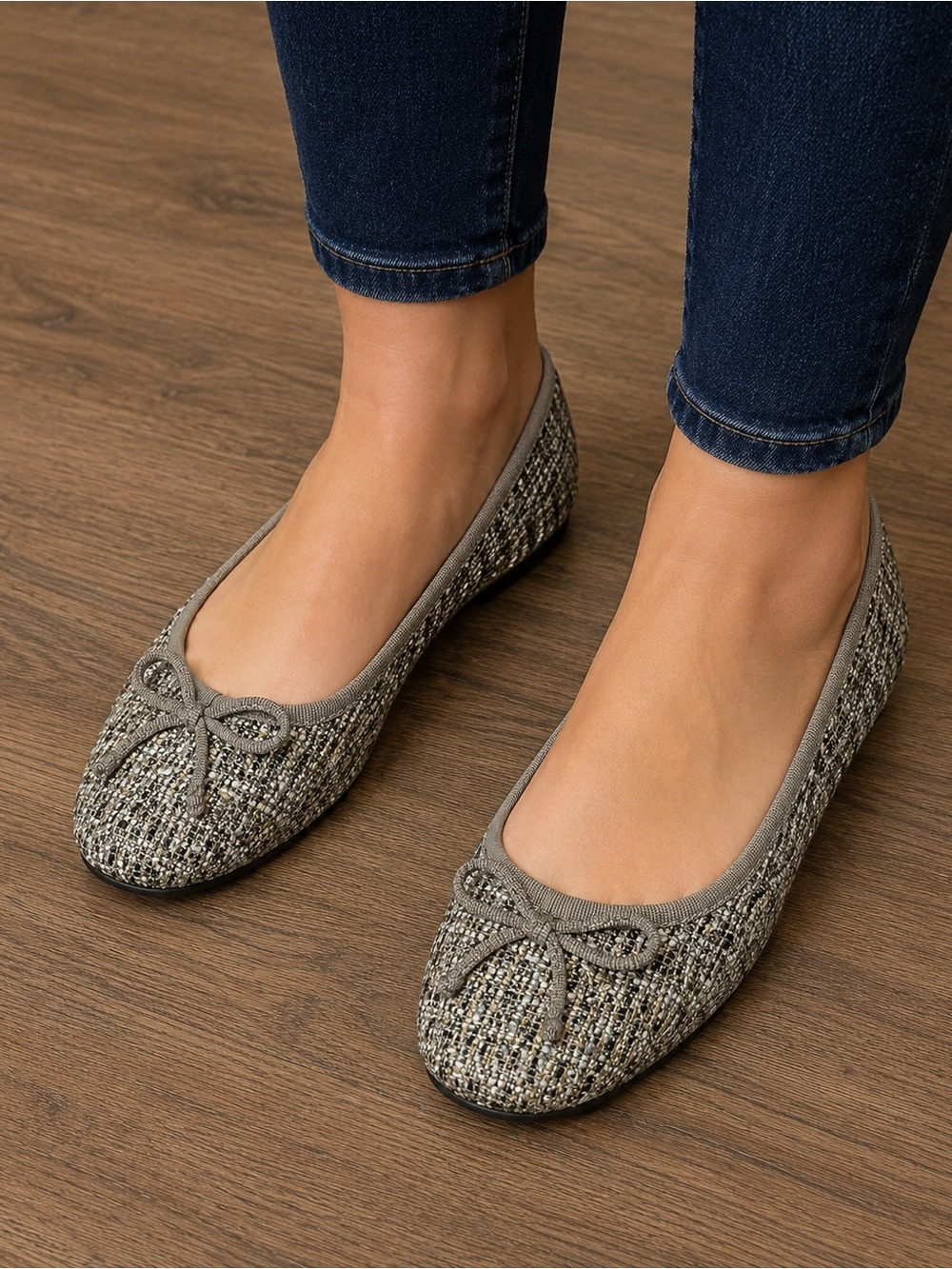 AEROSOLES Gray Tweed Ballet Flats with Bow Accent